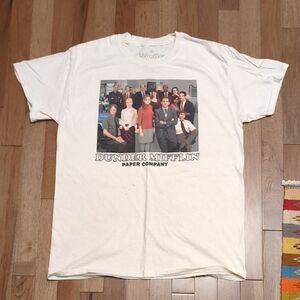 Dunder Mifflin Paper Company The Office Graphic T-shirt Size Medium